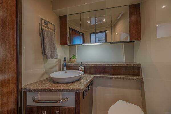 Cruisers Yachts 48 Cantius Yacht For Sale