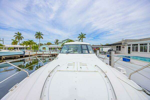 Cruisers Yachts 48 Cantius Yacht For Sale