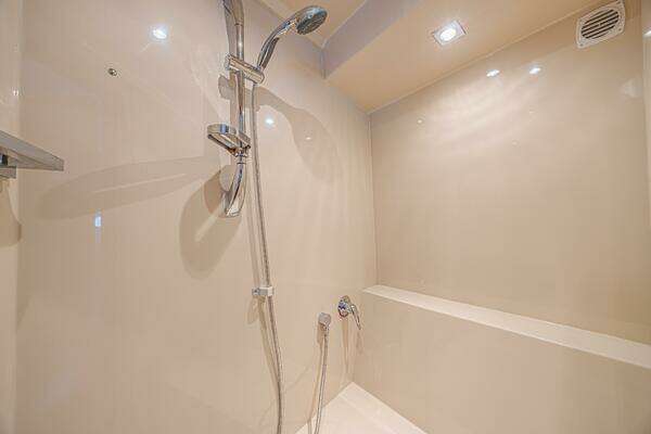 Cruisers Yachts 48 Cantius Yacht For Sale