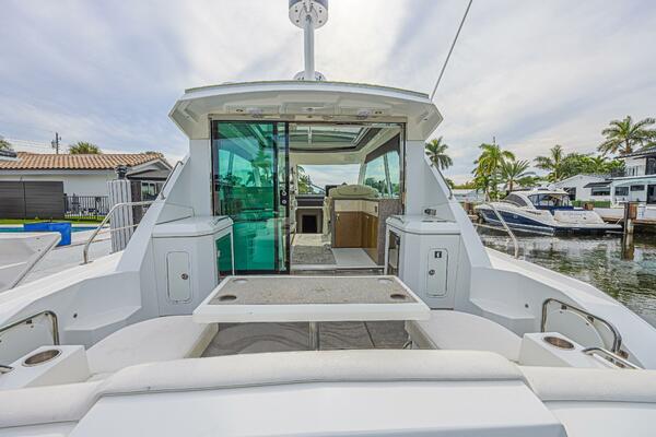49ft Cruisers Yachts Yacht For Sale