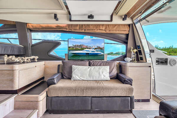 Azimut 64 FLY Yacht For Sale