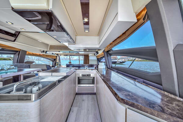 Azimut 64 FLY Yacht For Sale