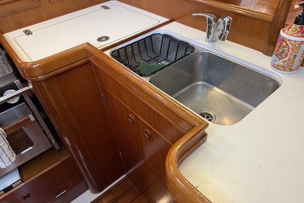 Sol Mates 36ft Beneteau Yacht For Sale