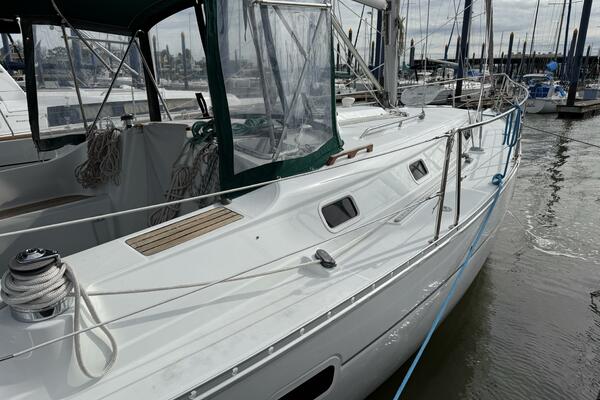 Sol Mates 36ft Beneteau Yacht For Sale