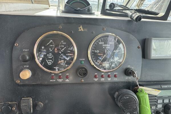 28ft Albin Yacht For Sale