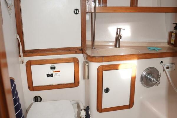 Beach Music 39ft Catalina Yacht For Sale