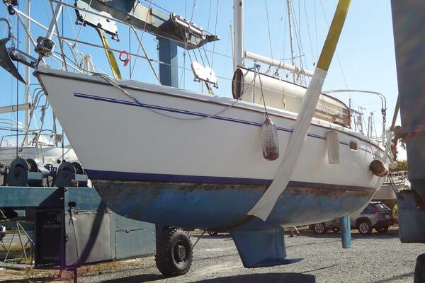 Beach Music 39ft Catalina Yacht For Sale