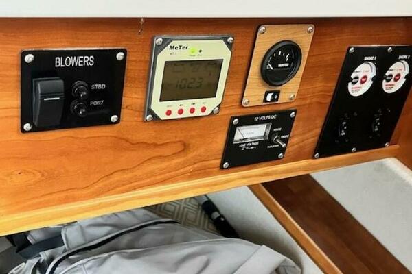 Yachtpuppy 32ft Cutwater Yacht For Sale