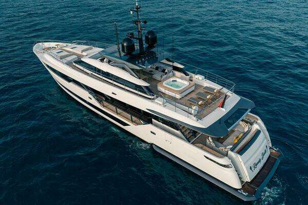 Custom Line CL120 Yacht For Sale