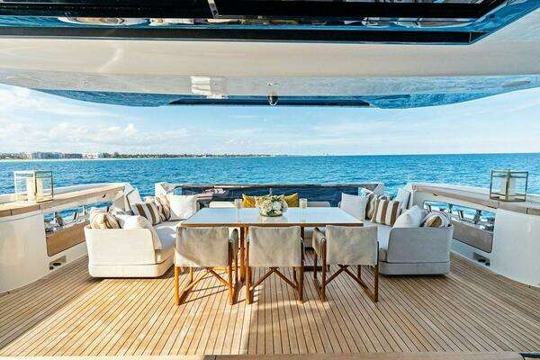 Custom Line CL120 Yacht For Sale