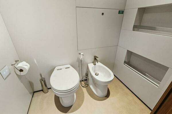 Custom Line CL120 Yacht For Sale