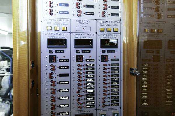 Hargrave Custom 68 open Flybridge Yacht For Sale