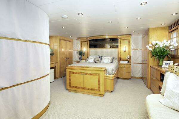 Hargrave Custom 68 open Flybridge Yacht For Sale