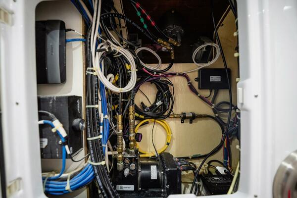 Southern Ground 38ft Winter Custom Yachts Yacht For Sale