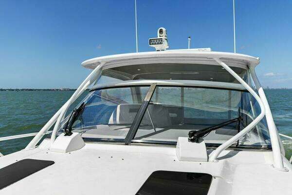 Intrepid 475 Sport Yacht Yacht For Sale