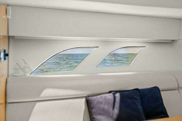 Intrepid 475 Sport Yacht Yacht For Sale