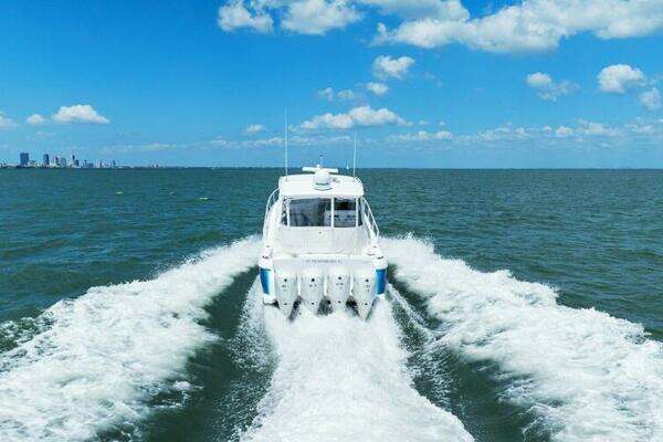 Intrepid 475 Sport Yacht Yacht For Sale