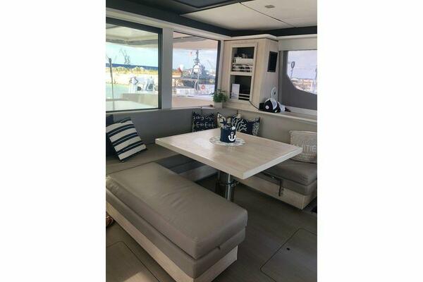 Side By Side 45ft Leopard Yacht For Sale