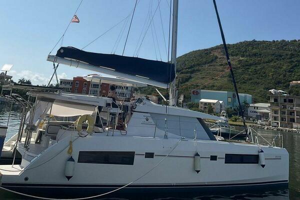 Side By Side 45ft Leopard Yacht For Sale