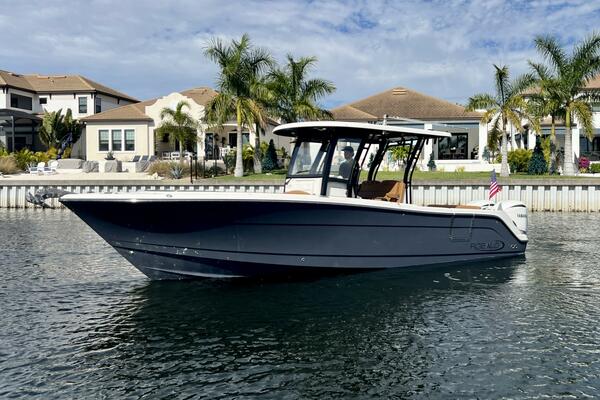 30ft Robalo Yacht For Sale