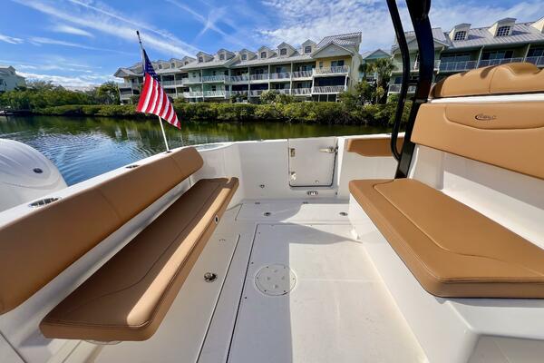 30ft Robalo Yacht For Sale