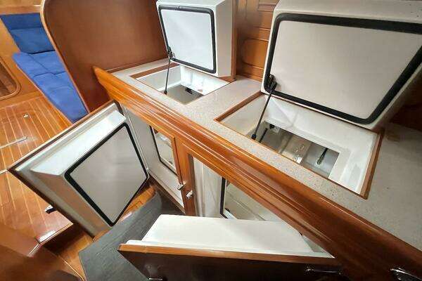 Hylas 49 Yacht For Sale