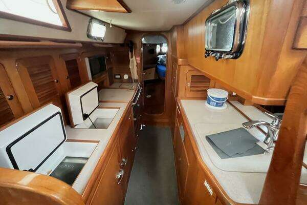 Hylas 49 Yacht For Sale