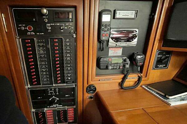 Hylas 49 Yacht For Sale