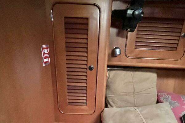 Hylas 49 Yacht For Sale