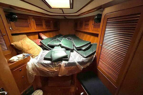 Hylas 49 Yacht For Sale