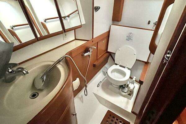 Hylas 49 Yacht For Sale