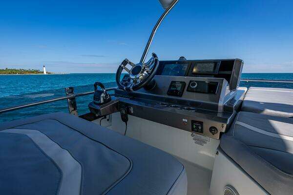 Galeon 500 Fly Yacht For Sale