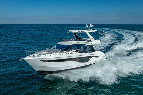 Galeon 500 Fly Yacht For Sale