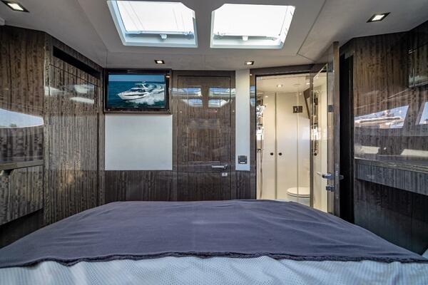 53ft Galeon Yacht For Sale