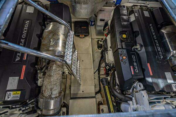 Galeon 500 Fly Yacht For Sale