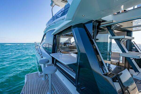 Galeon 500 Fly Yacht For Sale
