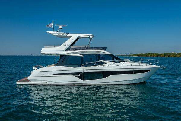 Galeon 500 Fly Yacht For Sale