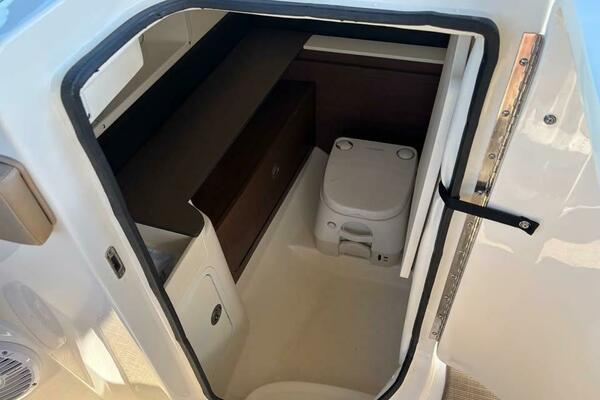 29ft Sea Ray Yacht For Sale