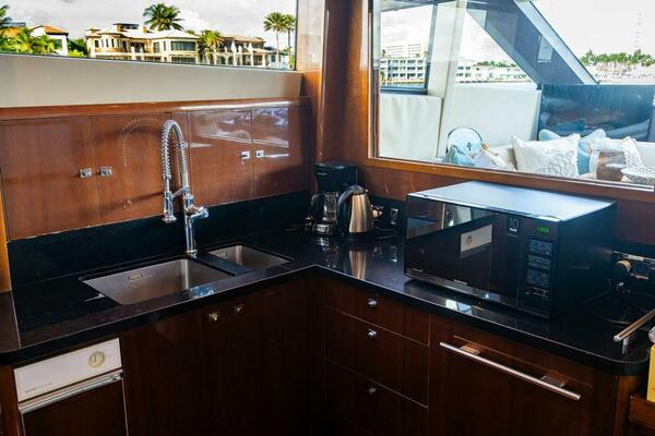 Oasis 95ft Princess Yacht For Sale