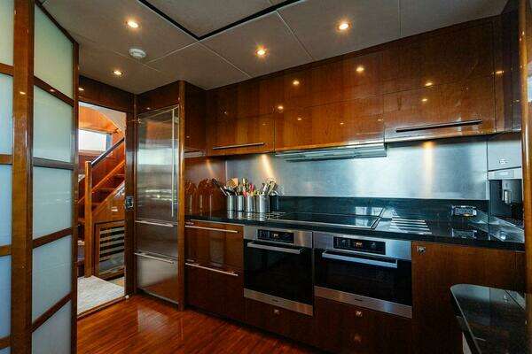 Princess 95 M/Y Yacht For Sale