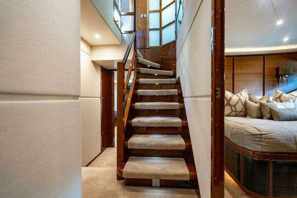 Princess 95 M/Y Yacht For Sale