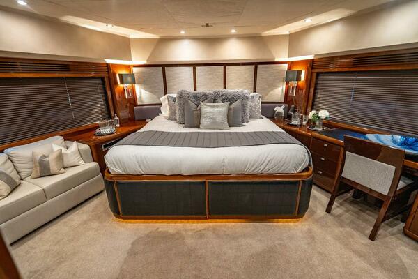 Oasis 95ft Princess Yacht For Sale