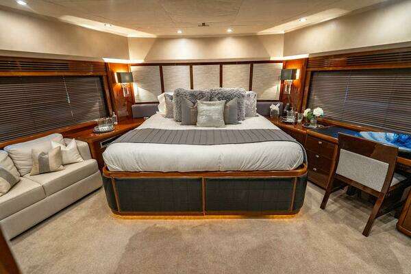 Princess 95 M/Y Yacht For Sale