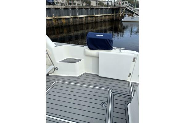 Limoncello 32ft Carver Yacht For Sale