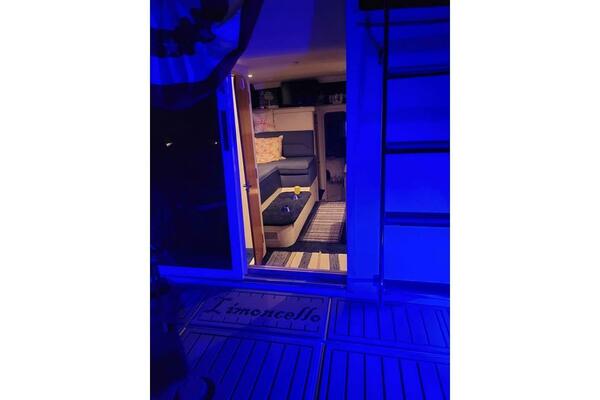 Limoncello 32ft Carver Yacht For Sale