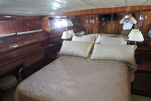 58ft Johnson Yacht For Sale