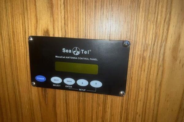 BAD HABITS 38ft Custom Yacht For Sale