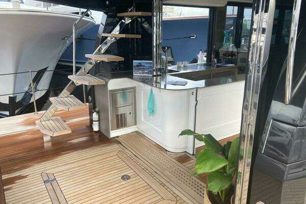 Okean 52 Flybridge Yacht For Sale