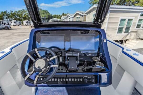 38ft Renegade Yacht For Sale