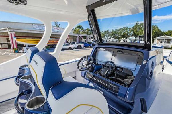 38ft Renegade Yacht For Sale